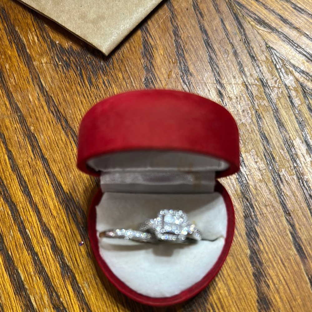 Elegant Silver Ring Set - Picture 2 of 2
